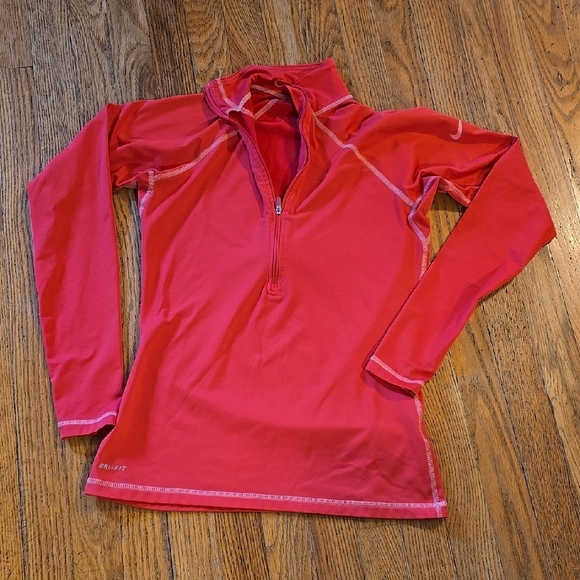 Nike Pro Reddish Orange  Athletic Top M - Picture 1 of 4